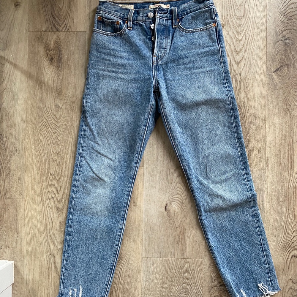 Levi’s Wedgie Light Wash